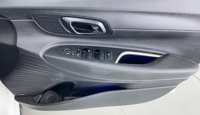 2020 Hyundai NEW I20 ASTA (O) 1.2 MT, Petrol, Manual, 36,716 km, Driver Side Door Panels Control