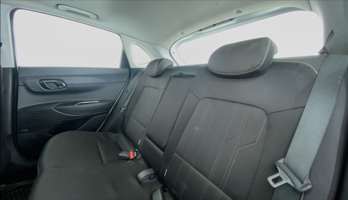 2020 Hyundai NEW I20 ASTA (O) 1.2 MT, Petrol, Manual, 36,716 km, Right Side Rear Door Cabin