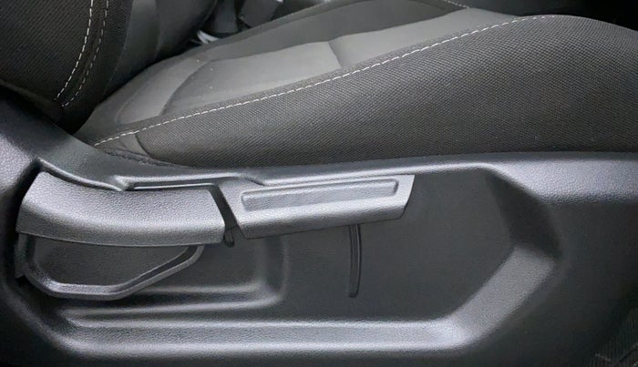 2021 Hyundai VENUE 1.0 TURBO GDI SX+ AT, Petrol, Automatic, 5,065 km, Driver Side Adjustment Panel