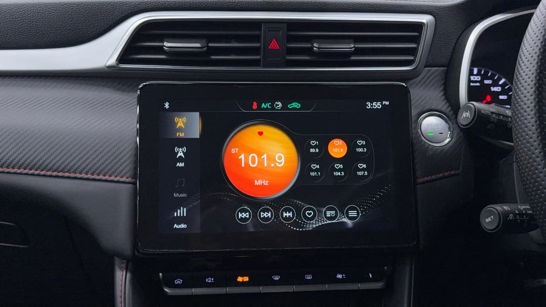 2023 MG Zst Core, Automatic, 33591 km, Center Console
