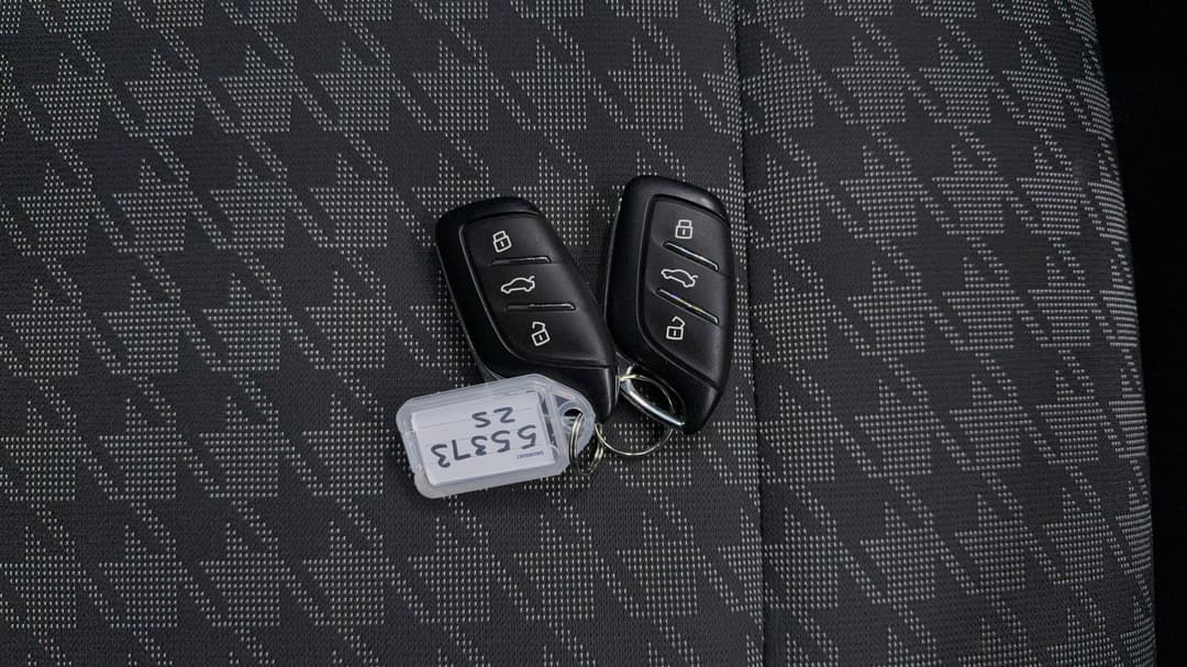 2023 MG Zst Core, Automatic, 33591 km, Key Close-up