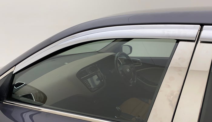 2016 Hyundai Elite i20 ASTA 1.4 CRDI (O), Diesel, Manual, 79,701 km, Front passenger door - Door visor damaged