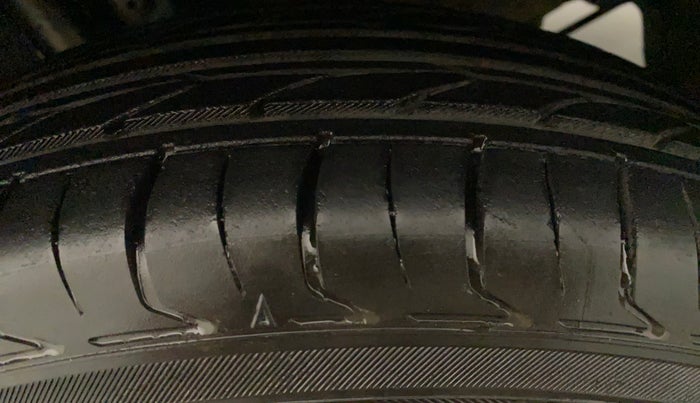 2018 Maruti Swift VXI, Petrol, Manual, 85,007 km, Left Rear Tyre Tread