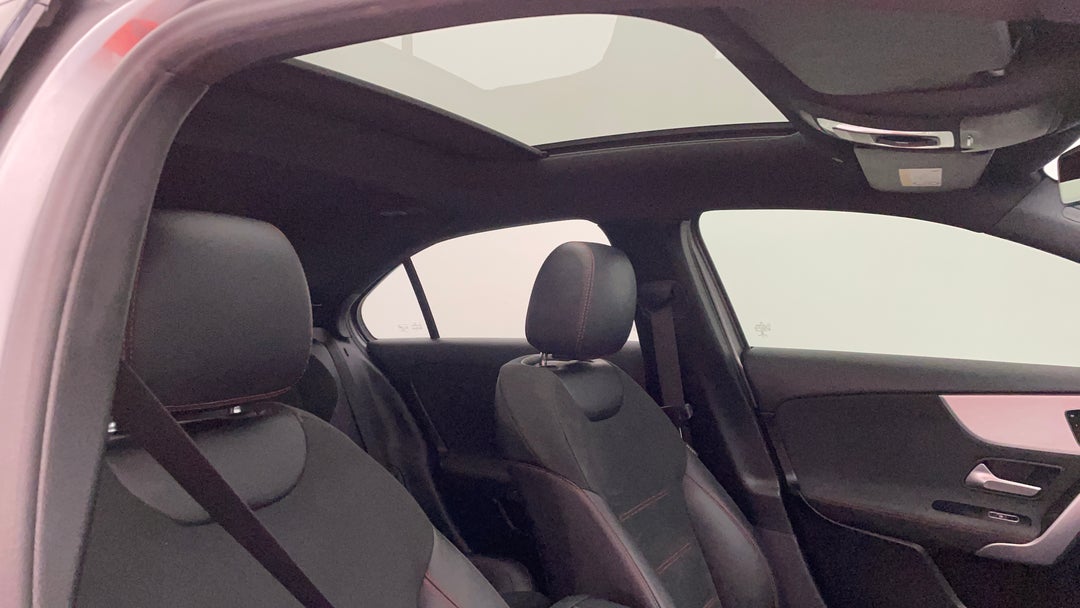 Interior Sunroof/Moonroof