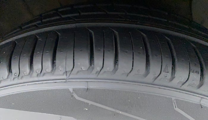 2022 Hyundai GRAND I10 NIOS SPORTZ 1.0 TURBO GDI, Petrol, Manual, 17,312 km, Right Front Tyre Tread