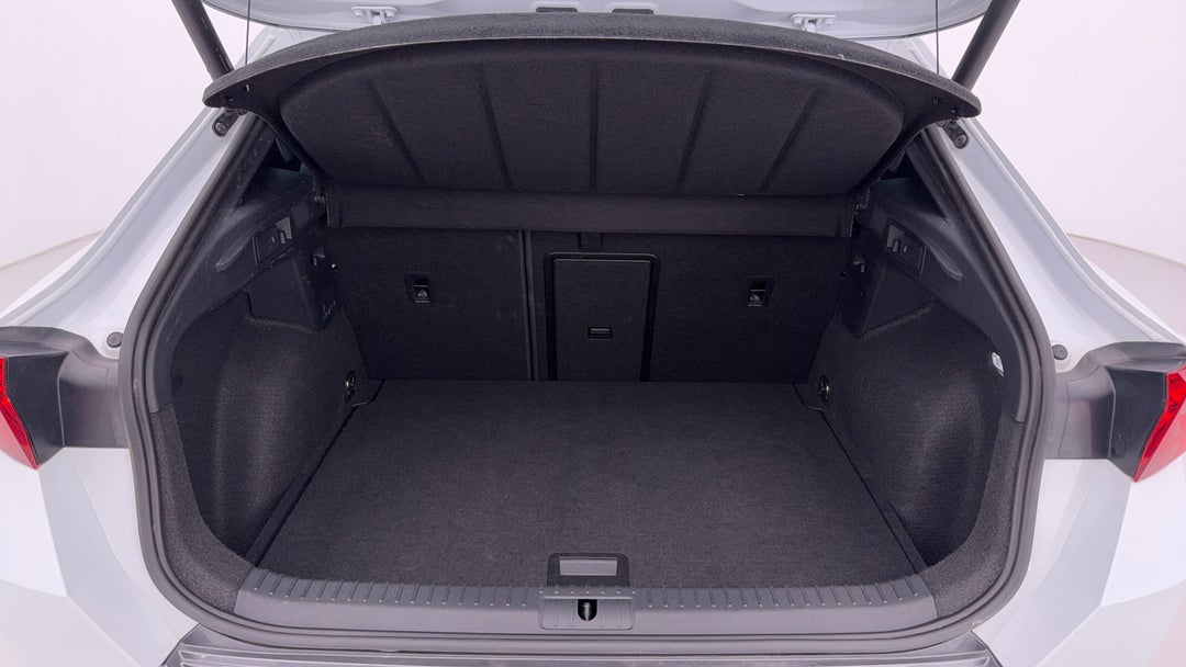 2024 Cupra Formentor Vzx, Automatic, 31352 km, Boot Inside View