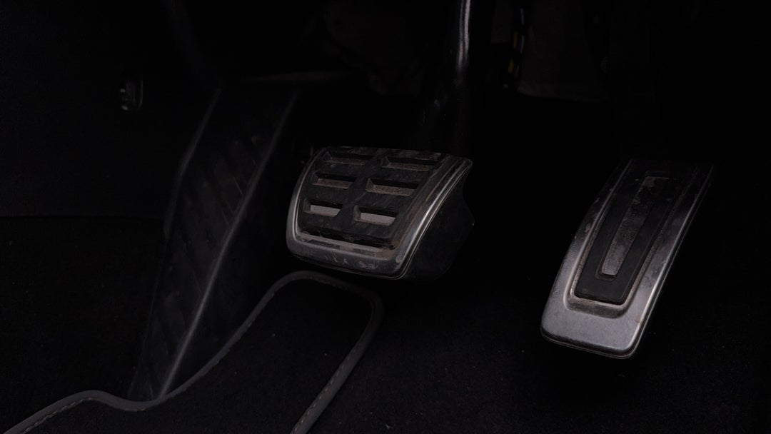 2024 Cupra Formentor Vzx, Automatic, 31352 km, Pedals and Footmat