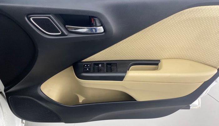 2017 Honda City V MT PETROL, Petrol, Manual, 78,947 km, Driver Side Door Panels Control