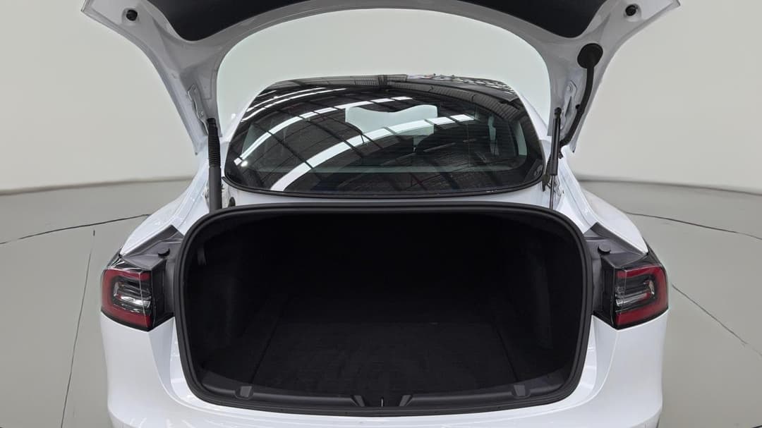 2021 Tesla Model 3 Standard Range Plus RWD, Automatic, 63729 km, Boot Inside View
