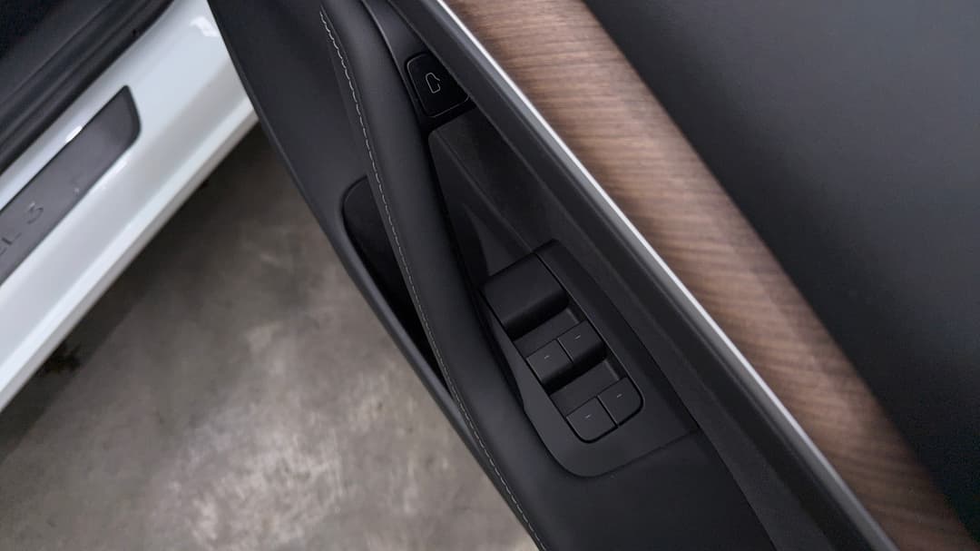 2021 Tesla Model 3 Standard Range Plus RWD, Automatic, 63729 km, Drivers Side Door Panel Controls
