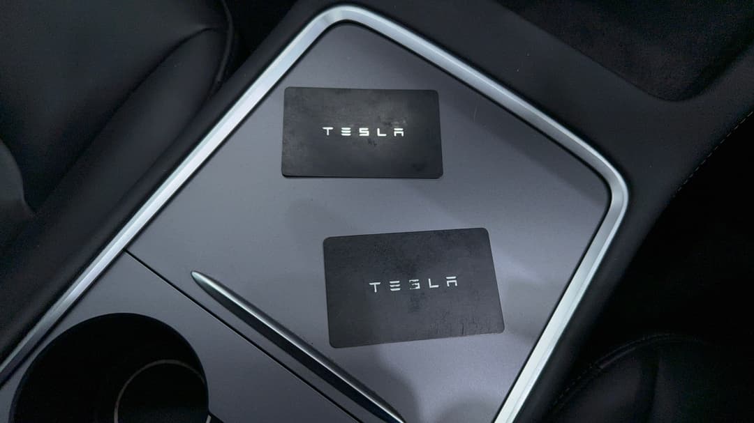 2021 Tesla Model 3 Standard Range Plus RWD, Automatic, 63729 km, Key Close-up