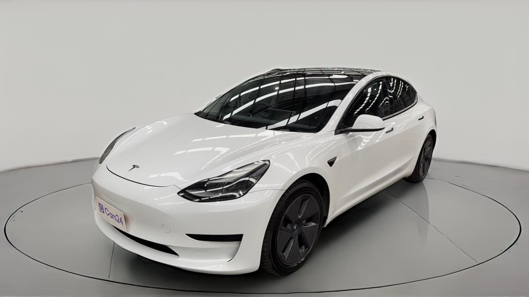 2021 Tesla Model 3 Standard Range Plus RWD, Automatic, 63729 km, Left Front Diagonal (45- Degree) View
