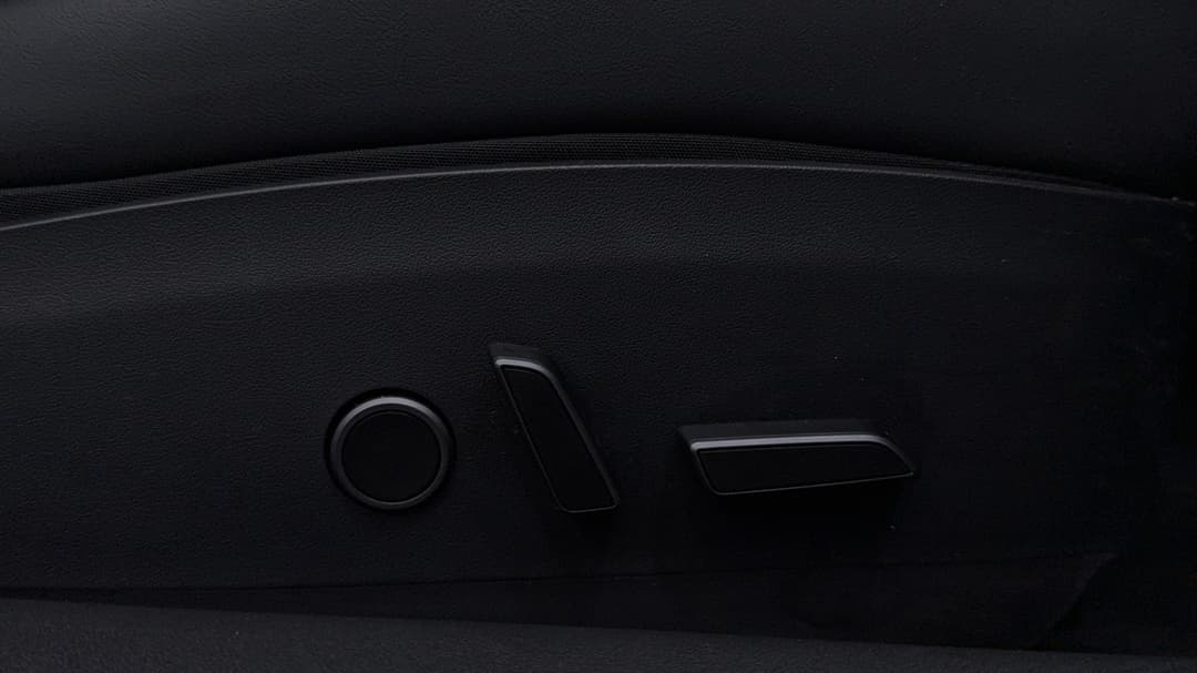 2021 Tesla Model 3 Standard Range Plus RWD, Automatic, 63729 km, Drivers Side Adjustment Panel