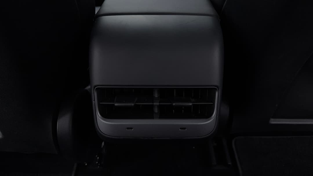 2021 Tesla Model 3 Standard Range Plus RWD, Automatic, 63729 km, Rear A/C Vent