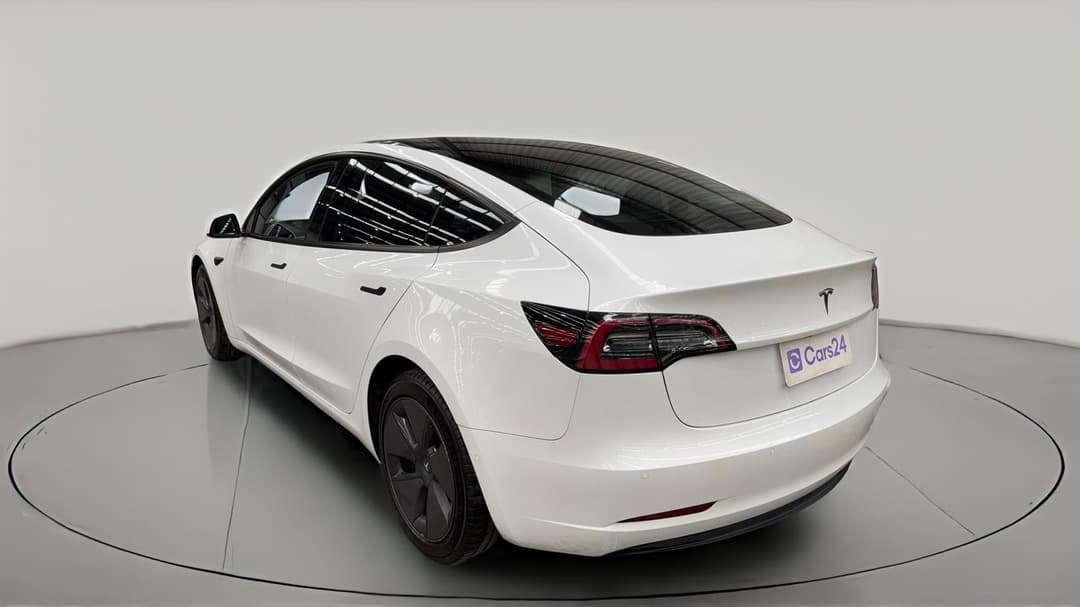 2021 Tesla Model 3 Standard Range Plus RWD, Automatic, 63729 km, Left Back Diagonal (45- Degree) View