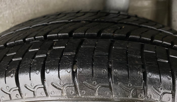 2018 Maruti Celerio VXI d, Petrol, Manual, 54,785 km, Left Rear Tyre Tread