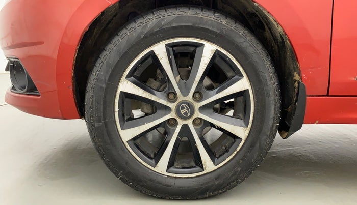 2018 Tata Tigor Buzz DIESEL, Diesel, Manual, 70,901 km, Left Front Wheel