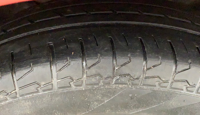 2018 Tata Tigor Buzz DIESEL, Diesel, Manual, 70,901 km, Right Front Tyre Tread