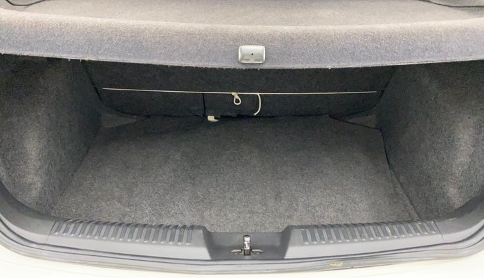 2014 Volkswagen Polo HIGHLINE1.2L, Petrol, Manual, 72,414 km, Boot Inside
