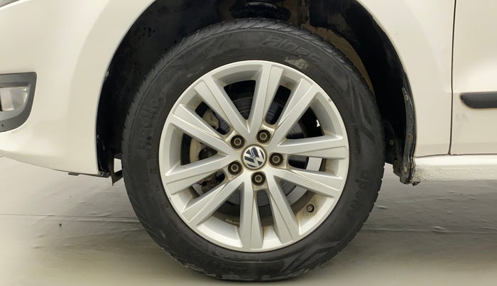 2014 Volkswagen Polo HIGHLINE1.2L, Petrol, Manual, 72,414 km, Left Front Wheel