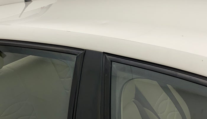 2014 Volkswagen Polo HIGHLINE1.2L, Petrol, Manual, 72,414 km, Right B pillar - Minor scratches