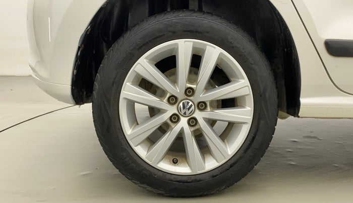 2014 Volkswagen Polo HIGHLINE1.2L, Petrol, Manual, 72,414 km, Right Rear Wheel