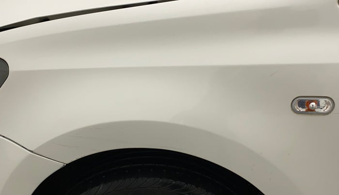 2014 Volkswagen Polo HIGHLINE1.2L, Petrol, Manual, 72,414 km, Left fender - Minor scratches