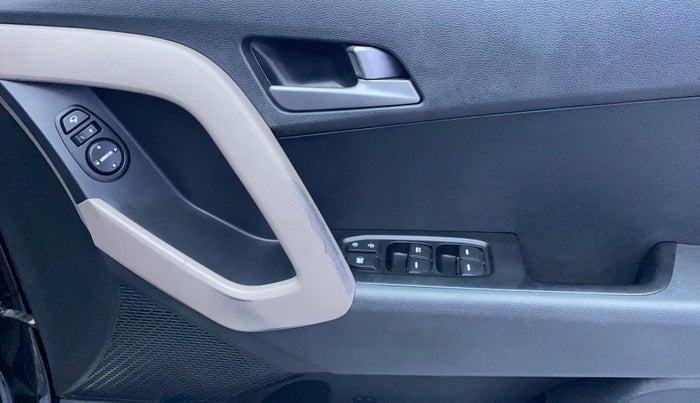 2017 Hyundai Creta SX PLUS AT 1.6 DIESEL, Diesel, Automatic, 81,717 km, Driver Side Door Panels Control