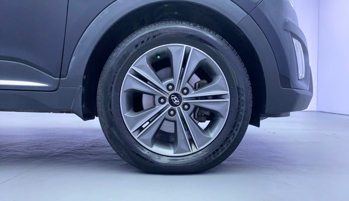 2017 Hyundai Creta SX PLUS AT 1.6 DIESEL, Diesel, Automatic, 81,717 km, Right Front Wheel
