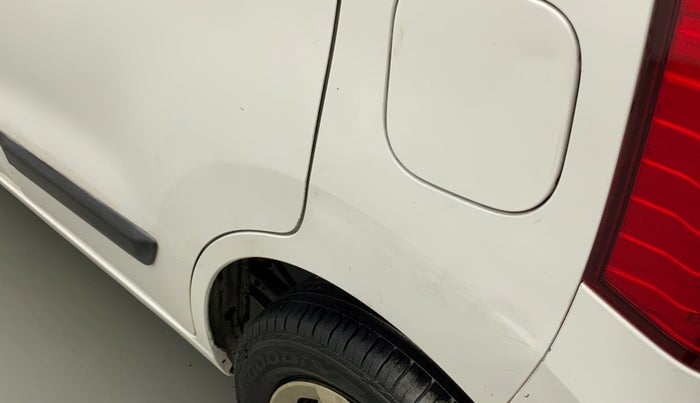 2014 Maruti Wagon R 1.0 VXI, Petrol, Manual, 1,01,391 km, Left quarter panel - Minor scratches