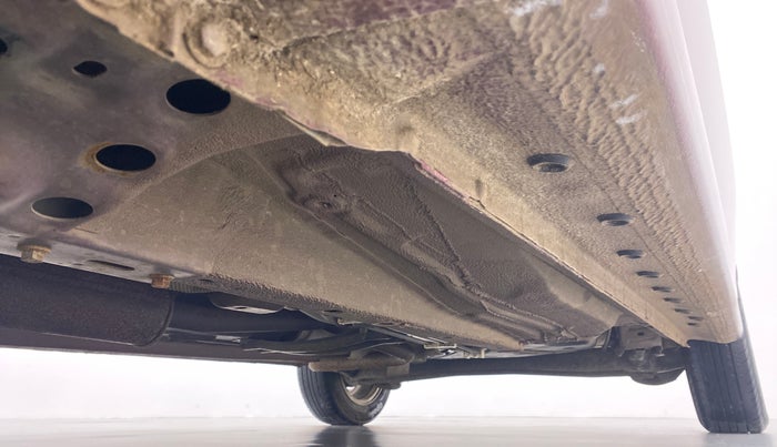 2017 Ford New Figo 1.2 TITANIUM, Petrol, Manual, 39,444 km, Right Side Underbody