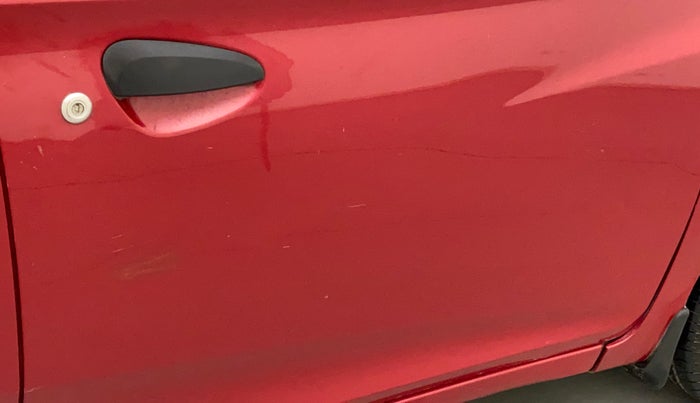 2015 Hyundai Eon MAGNA +, Petrol, Manual, 53,631 km, Driver-side door - Minor scratches
