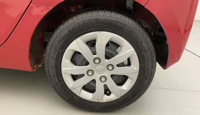 2015 Hyundai Eon MAGNA +, Petrol, Manual, 53,631 km, Left Rear Wheel