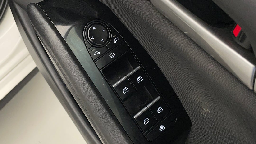 2021 Mazda 3 G20 Pure, Automatic, 60771 km, Drivers Side Door Panel Controls