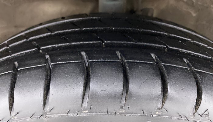 2018 Maruti Wagon R 1.0 VXI, Petrol, Manual, 47,906 km, Left Front Tyre Tread