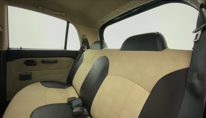 2010 Hyundai Santro Xing GLS, Petrol, Manual, 62,572 km, Right Side Rear Door Cabin