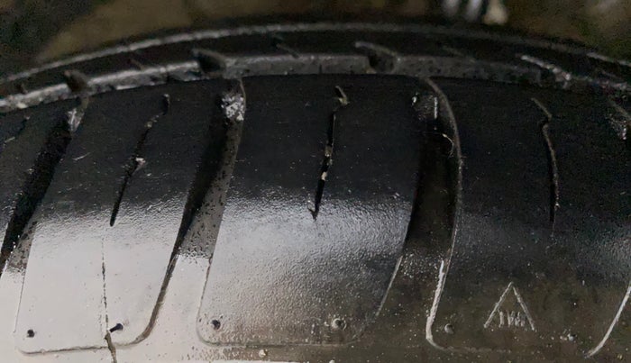 2017 Maruti Dzire VXI, Petrol, Manual, 53,668 km, Left Front Tyre Tread