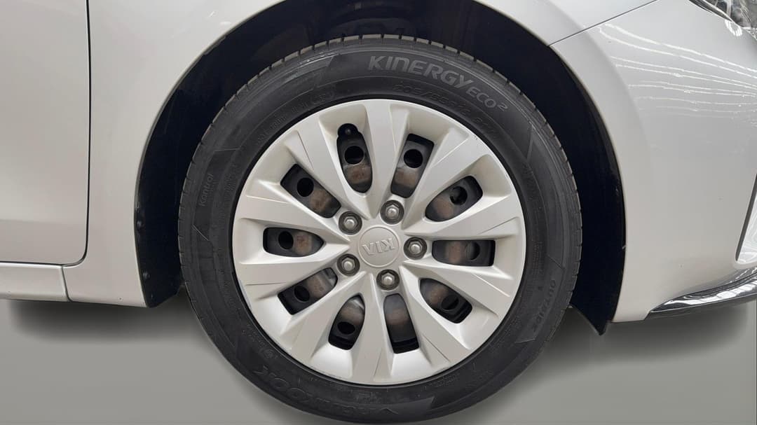 2020 Kia Cerato S, Automatic, 114324 km, Right Front Wheel