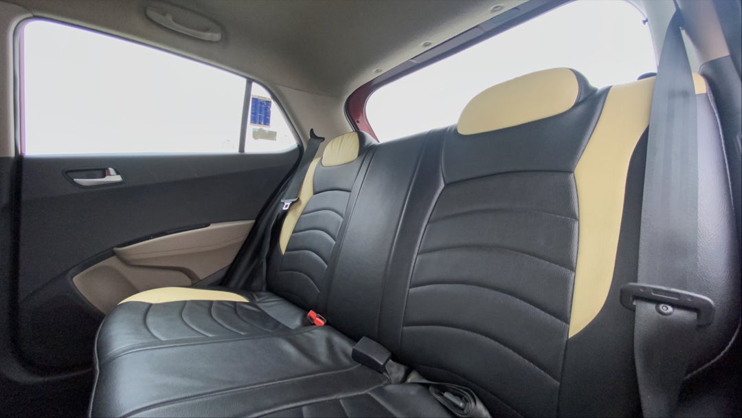 Right Side Rear Door Cabin
