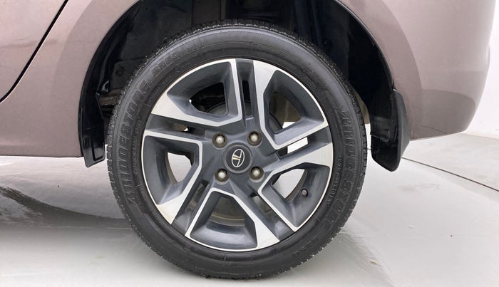 2017 Tata TIGOR XZ (O) PETROL, Petrol, Manual, 17,367 km, Left Rear Wheel