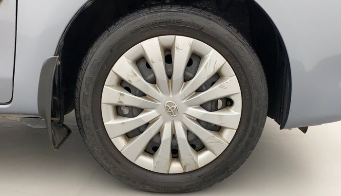 2013 Toyota Etios G, Petrol, Manual, 91,297 km, Right Front Wheel