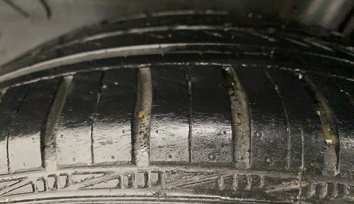 2013 Toyota Etios G, Petrol, Manual, 91,297 km, Left Rear Tyre Tread
