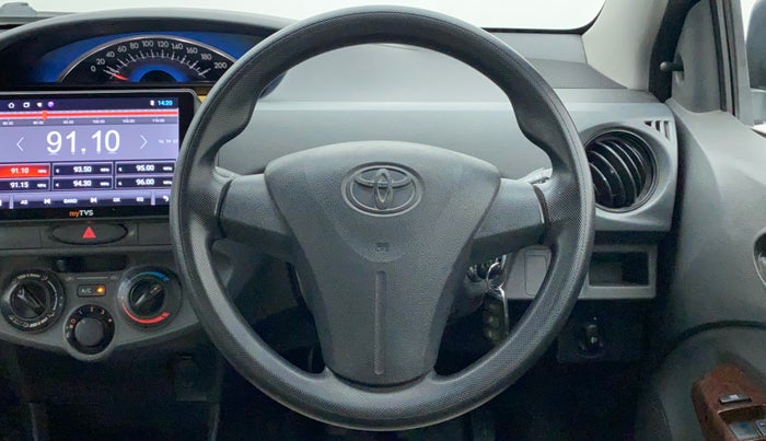 2013 Toyota Etios G, Petrol, Manual, 91,297 km, Steering Wheel Close Up