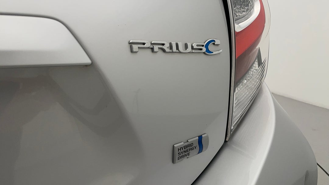 Badge (Boot Right Side)