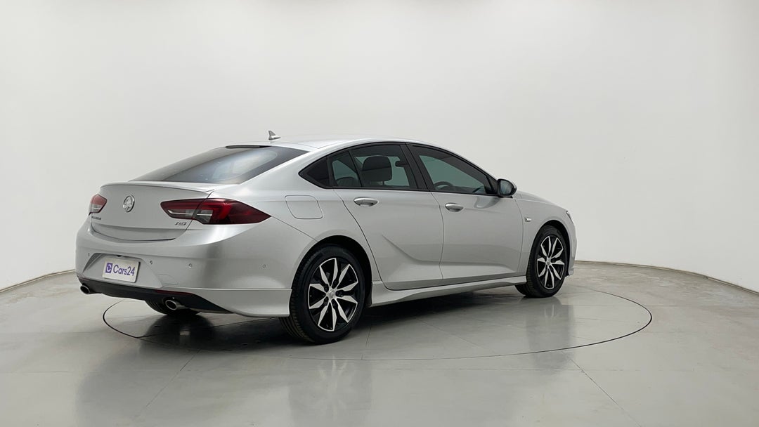 Right Back Diagonal (45- Degree) View