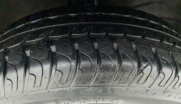 2018 Maruti Wagon R 1.0 VXI, Petrol, Manual, 389 km, Right Front Tyre Tread
