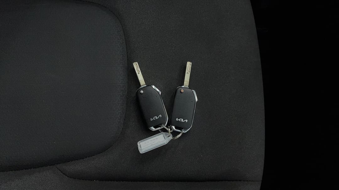 2022 Kia Carnival S, Automatic, 98678 km, Key Close-up