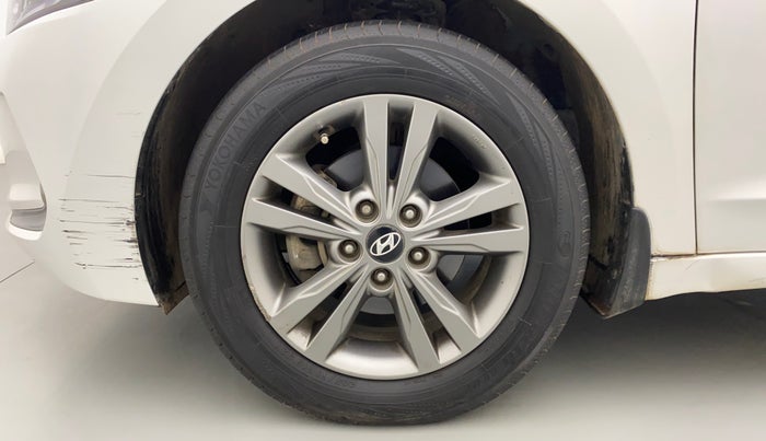 2016 Hyundai New Elantra 1.6 SX (O) MT DIESEL, Diesel, Manual, 1,41,130 km, Left Front Wheel