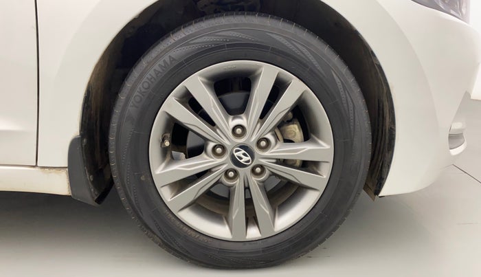 2016 Hyundai New Elantra 1.6 SX (O) MT DIESEL, Diesel, Manual, 1,41,130 km, Right Front Wheel