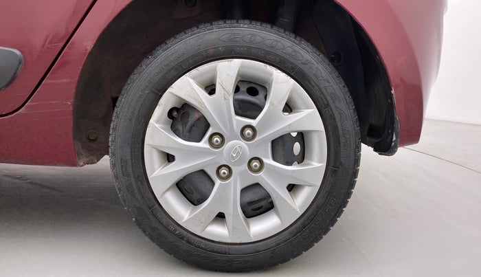 2015 Hyundai Grand i10 SPORTZ 1.2 KAPPA VTVT, Petrol, Manual, 35,327 km, Left Rear Wheel